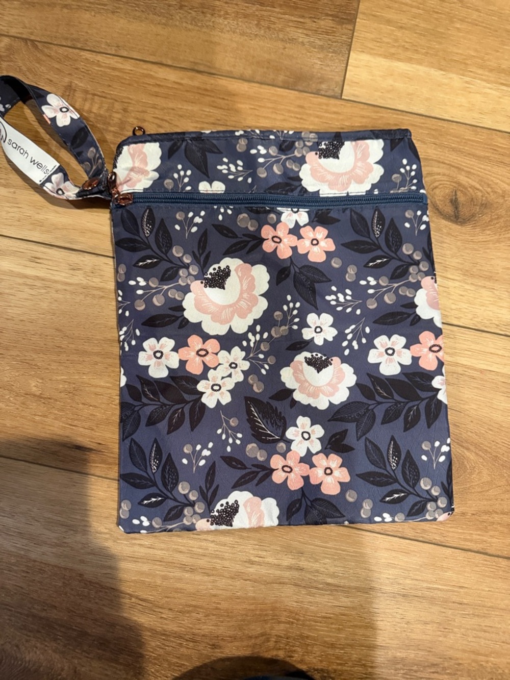 Navy Floral Wet Dry Pumparoo bag